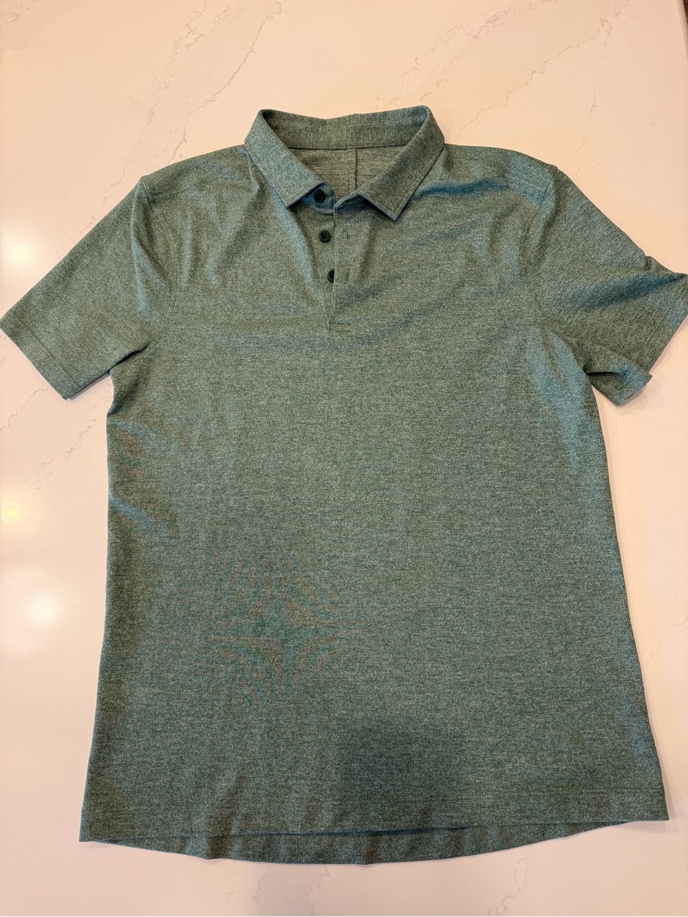 Lululemon Men’s Evolution Polo (medium)
